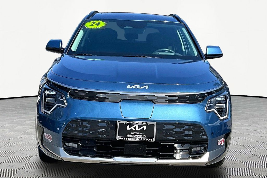 Certified 2024 Kia Niro Wave FWD image 3