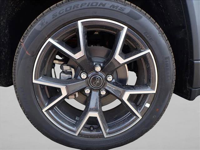 New 2026 Jeep Cherokee Overland w/ Trailer Tow Group AWD/4WD image 7