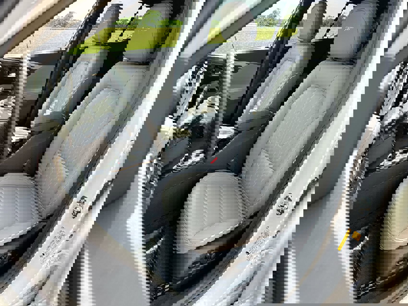 Used 2025 Buick Envista Avenir FWD image 11