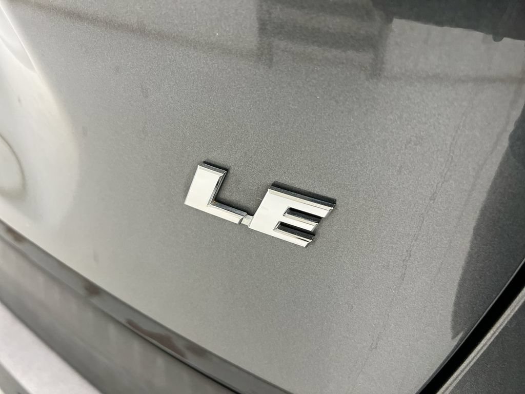 Used 2021 Toyota RAV4 LE FWD image 25