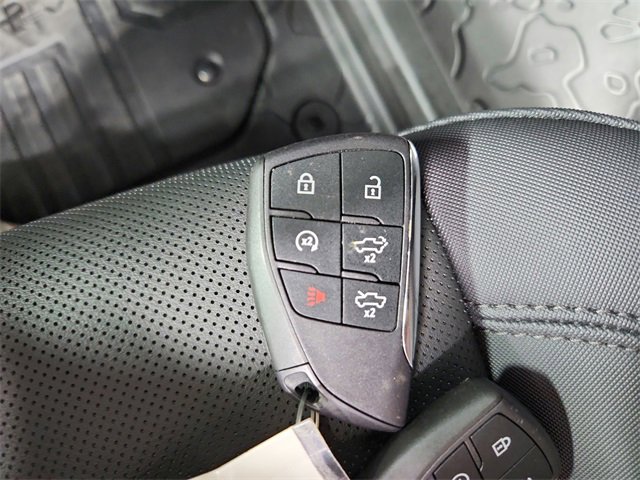 Used 2025 GMC Hummer EV 3X image 33