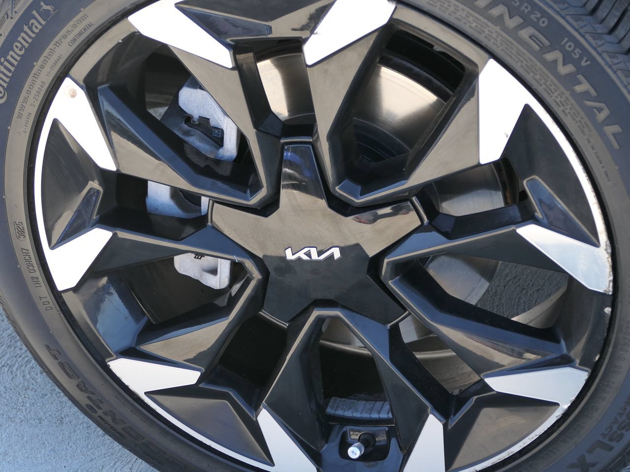 Used 2024 Kia Sorento SX FWD image 10