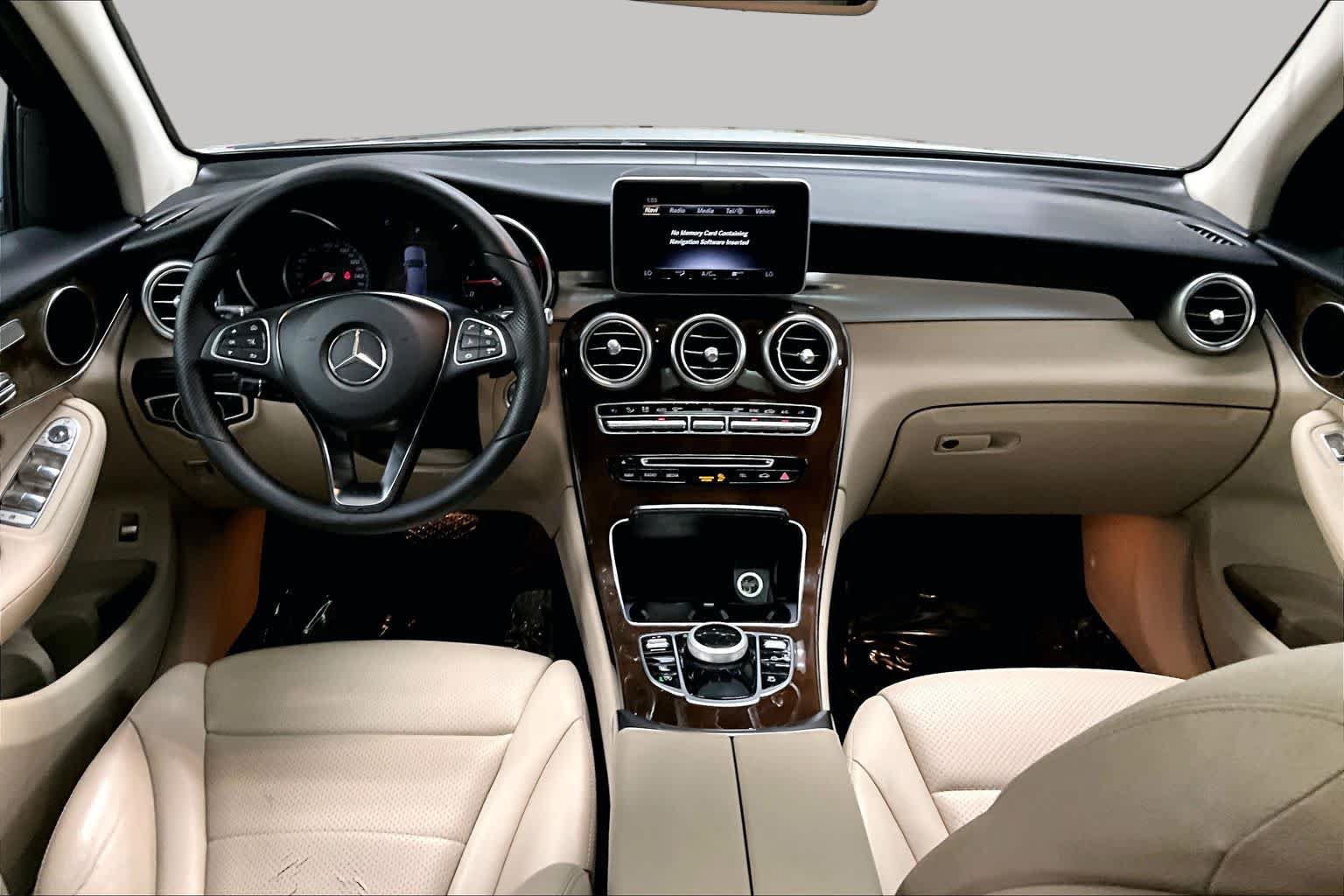 Used 2018 Mercedes-Benz GLC 300 4MATIC image 16