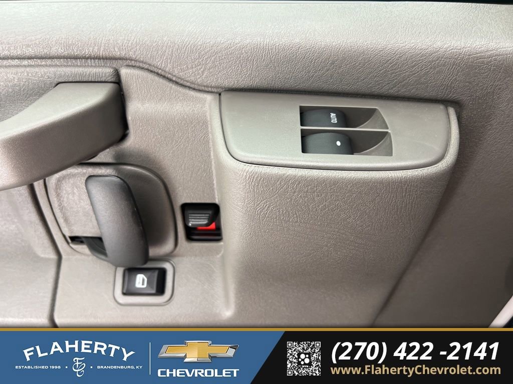 New 2025 Chevrolet Express 3500 w/ Power Convenience Package image 18