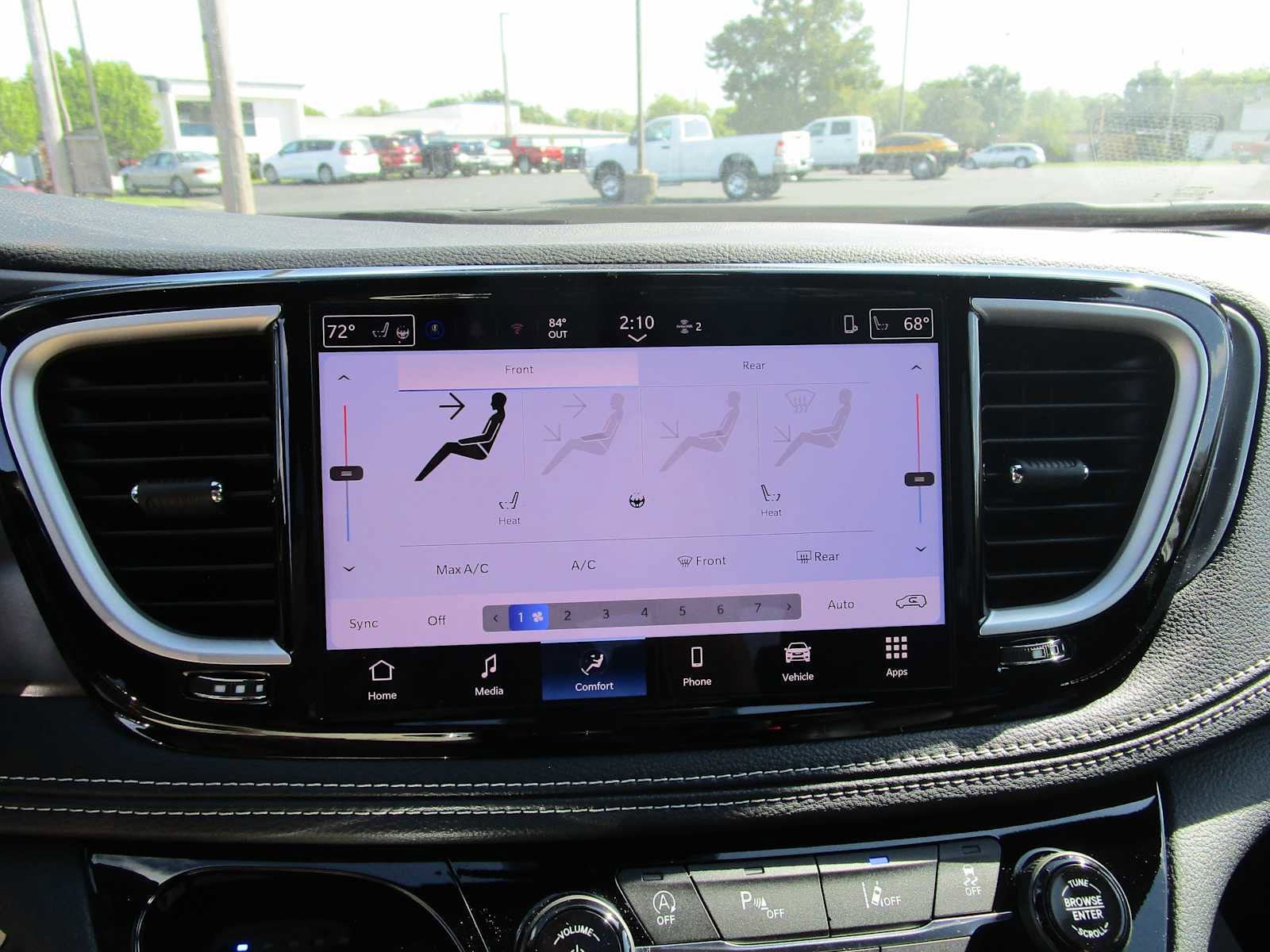 New 2026 Chrysler Pacifica Select FWD image 28