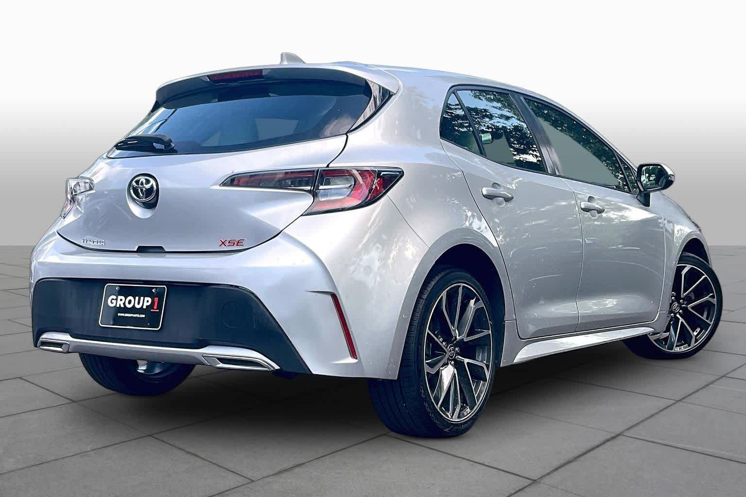 Used 2019 Toyota Corolla XSE FWD image 12