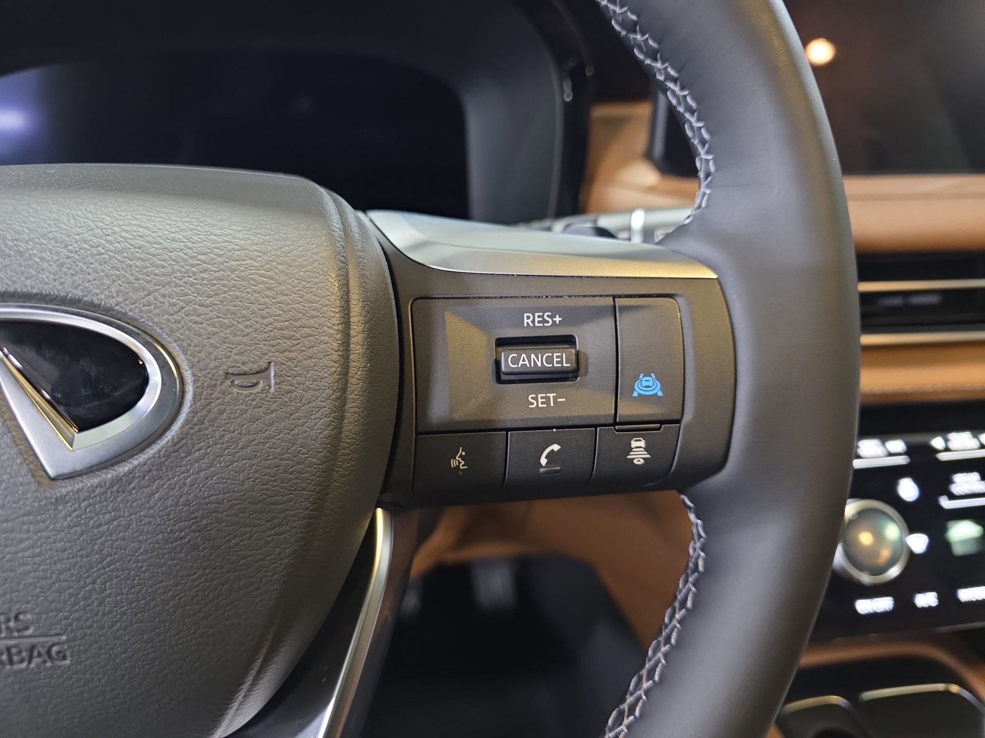 New 2026 INFINITI QX60 Autograph w/ Dark Cargo Package image 18