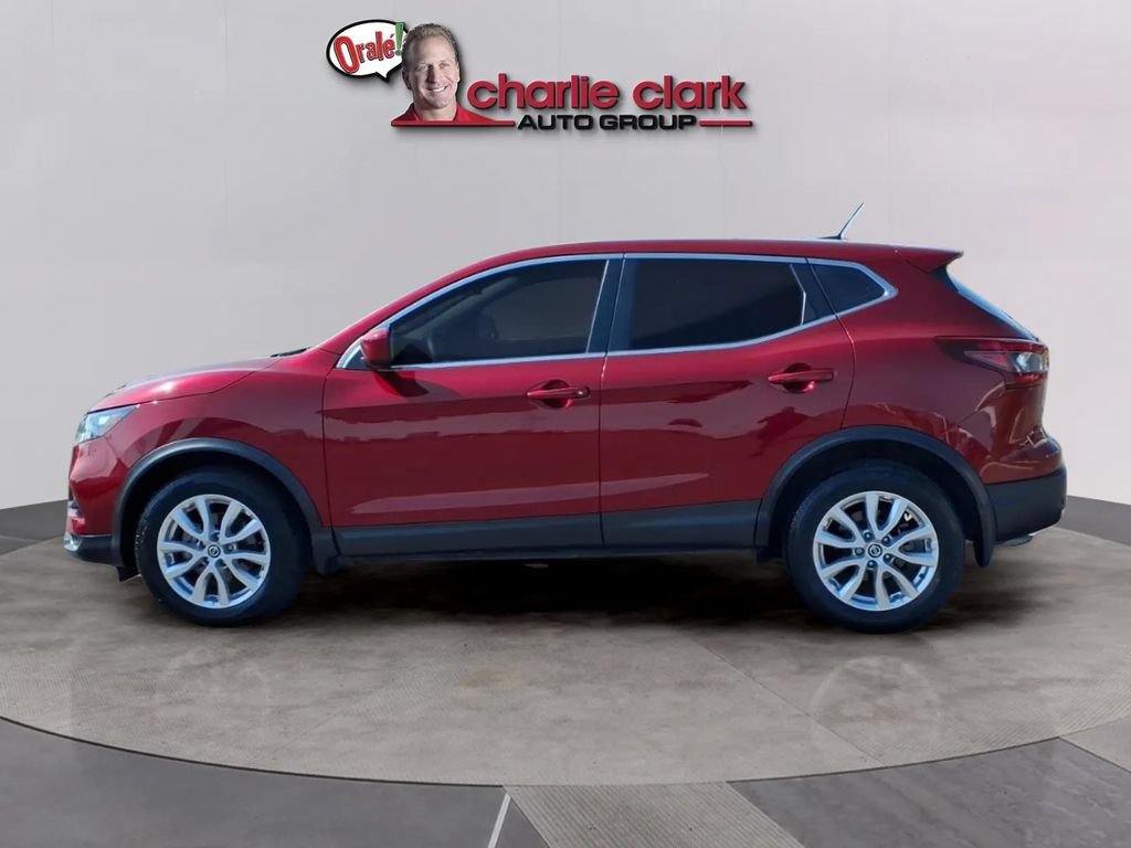 Used 2022 Nissan Rogue Sport S FWD image 2