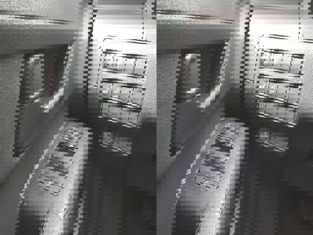 New 2026 Toyota Tacoma SR5 image 17