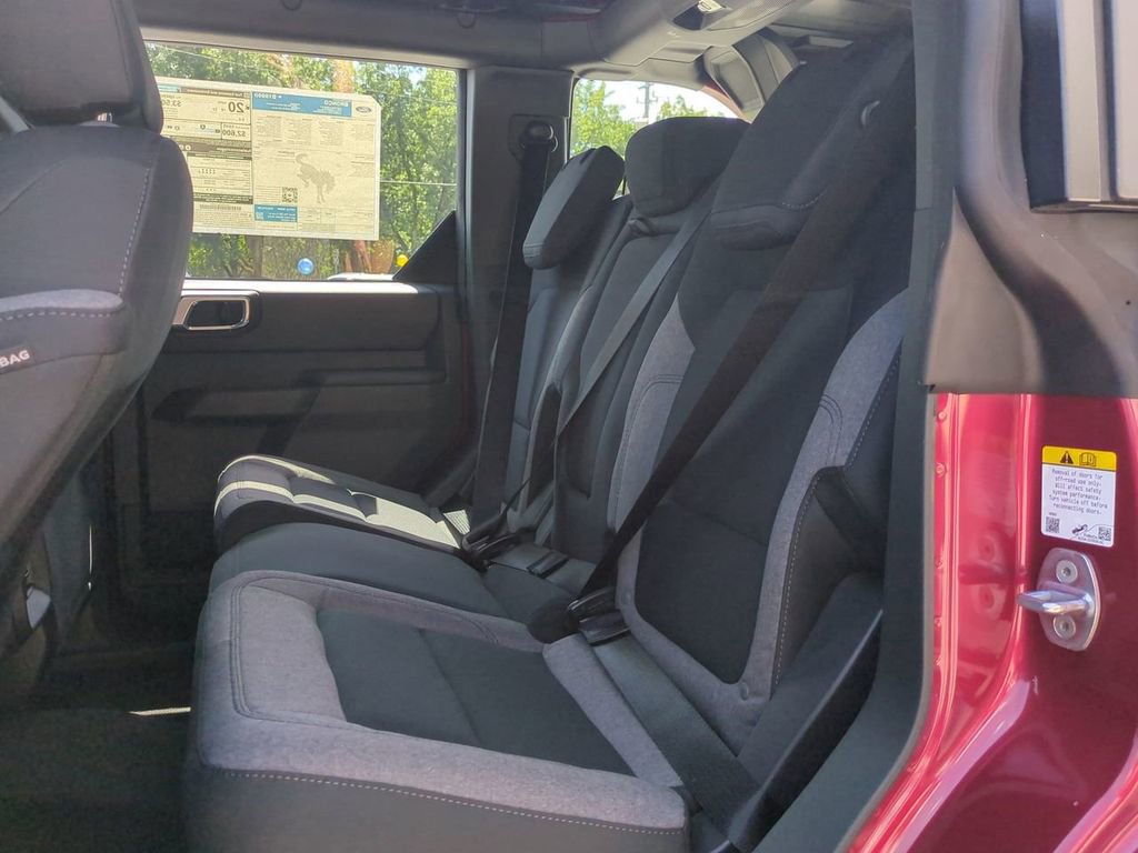 New 2025 Ford Bronco 4-Door image 14