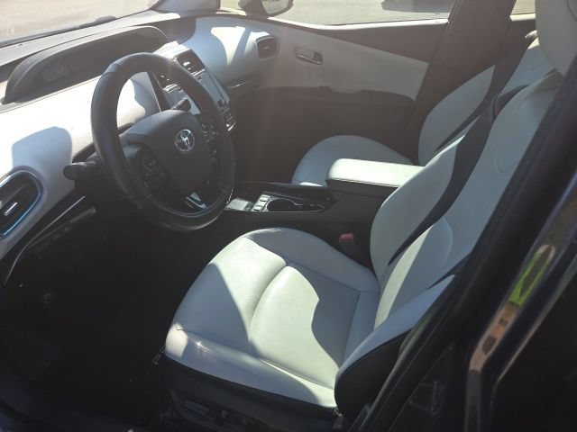 Used 2019 Toyota Prius XLE w/ Advanced Technology Package FWD image 14