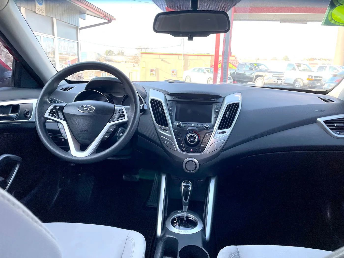 Used 2013 Hyundai Veloster image 13