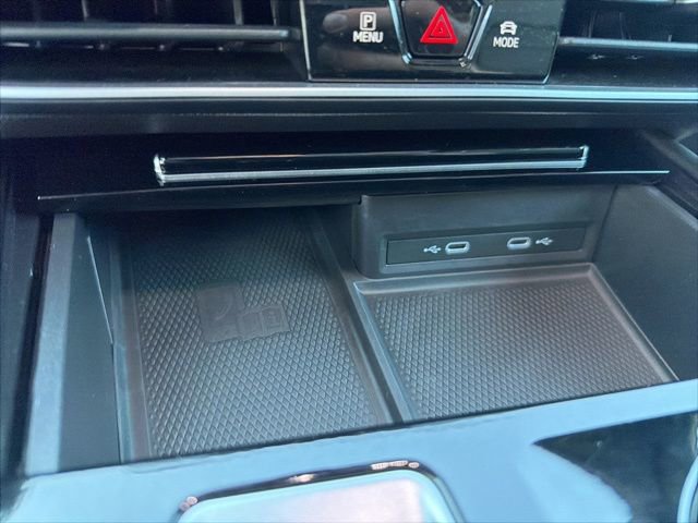 Used 2024 Volkswagen Atlas Cross Sport SEL R-Line image 29