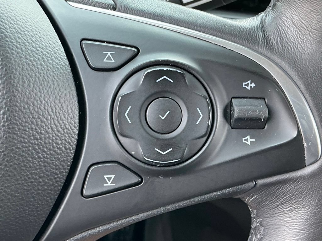 Used 2020 Buick Enclave Avenir w/ Avenir Technology Package FWD image 32