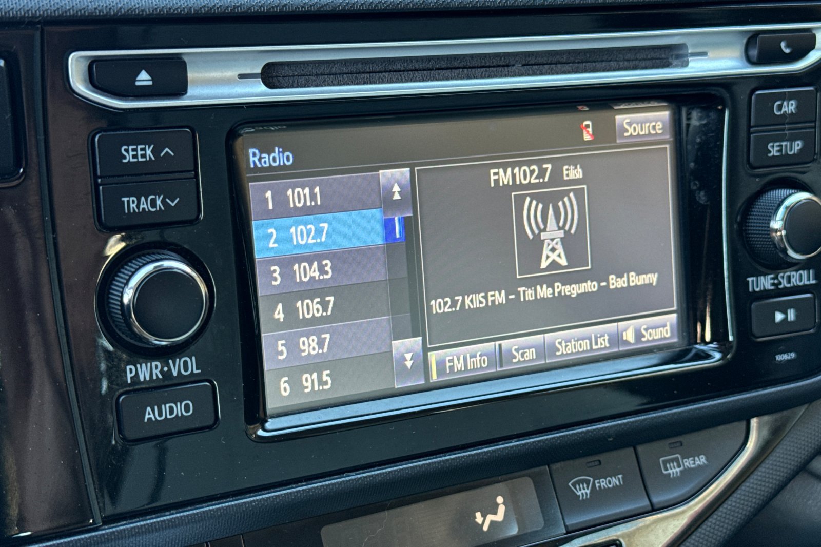 Used 2017 Toyota Prius C One FWD image 19