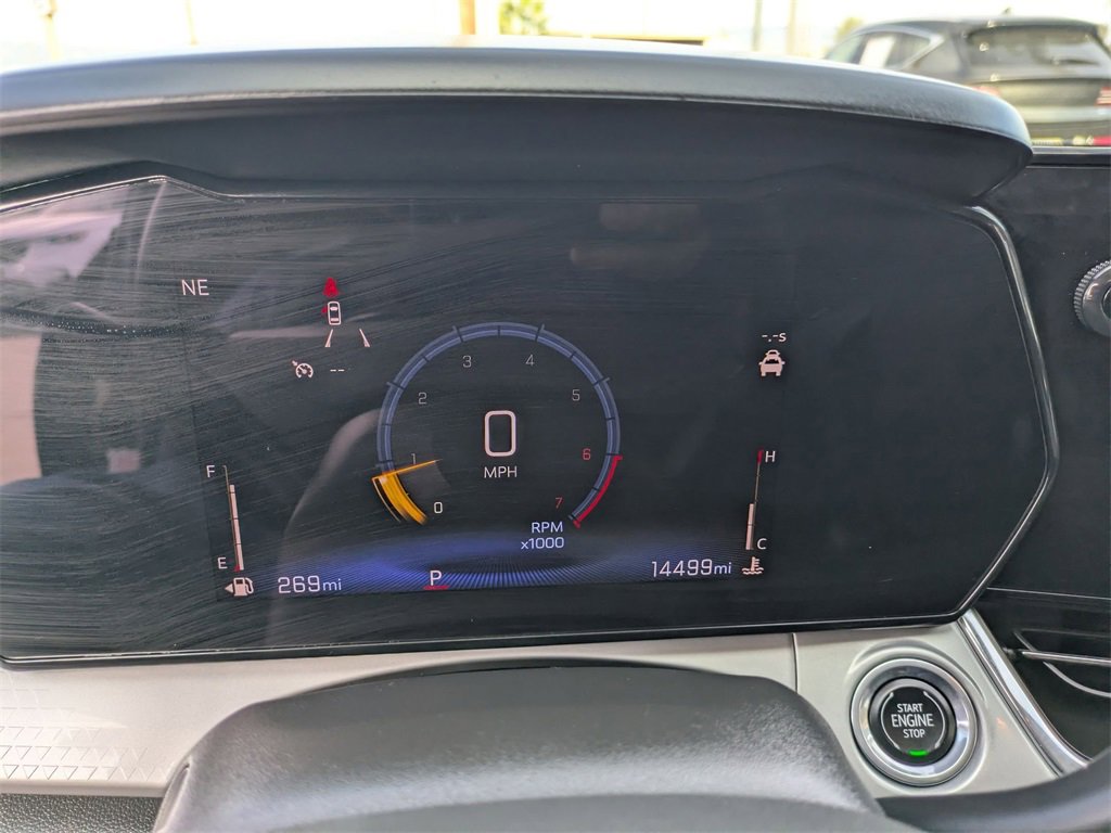 Used 2025 Chevrolet Trax LT w/ LT Convenience Package image 16