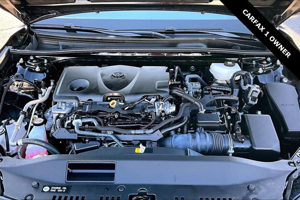 Used 2025 Toyota Camry SE image 28