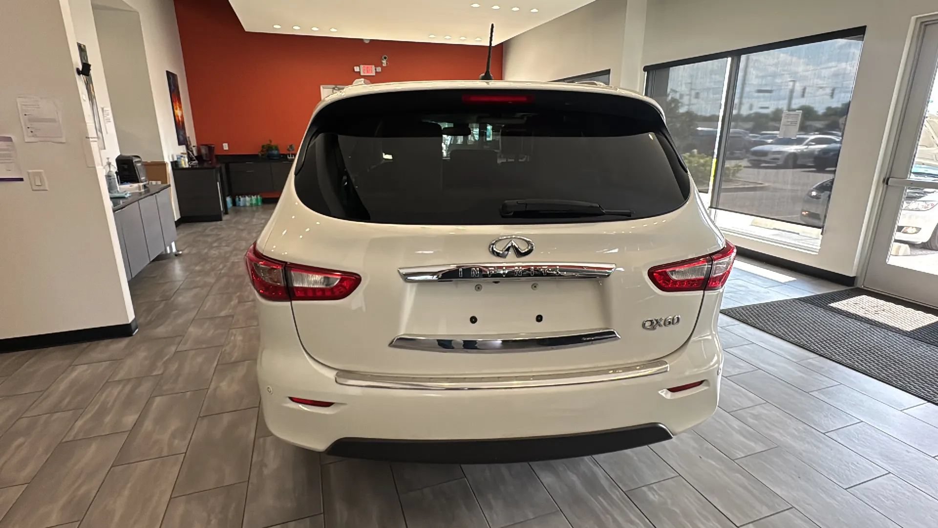 Used 2014 INFINITI QX60 FWD w/ Premium Plus Package image 13