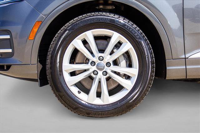 Used 2018 Audi Q7 3.0T Premium Plus w/ Premium Plus Package AWD/4WD image 9