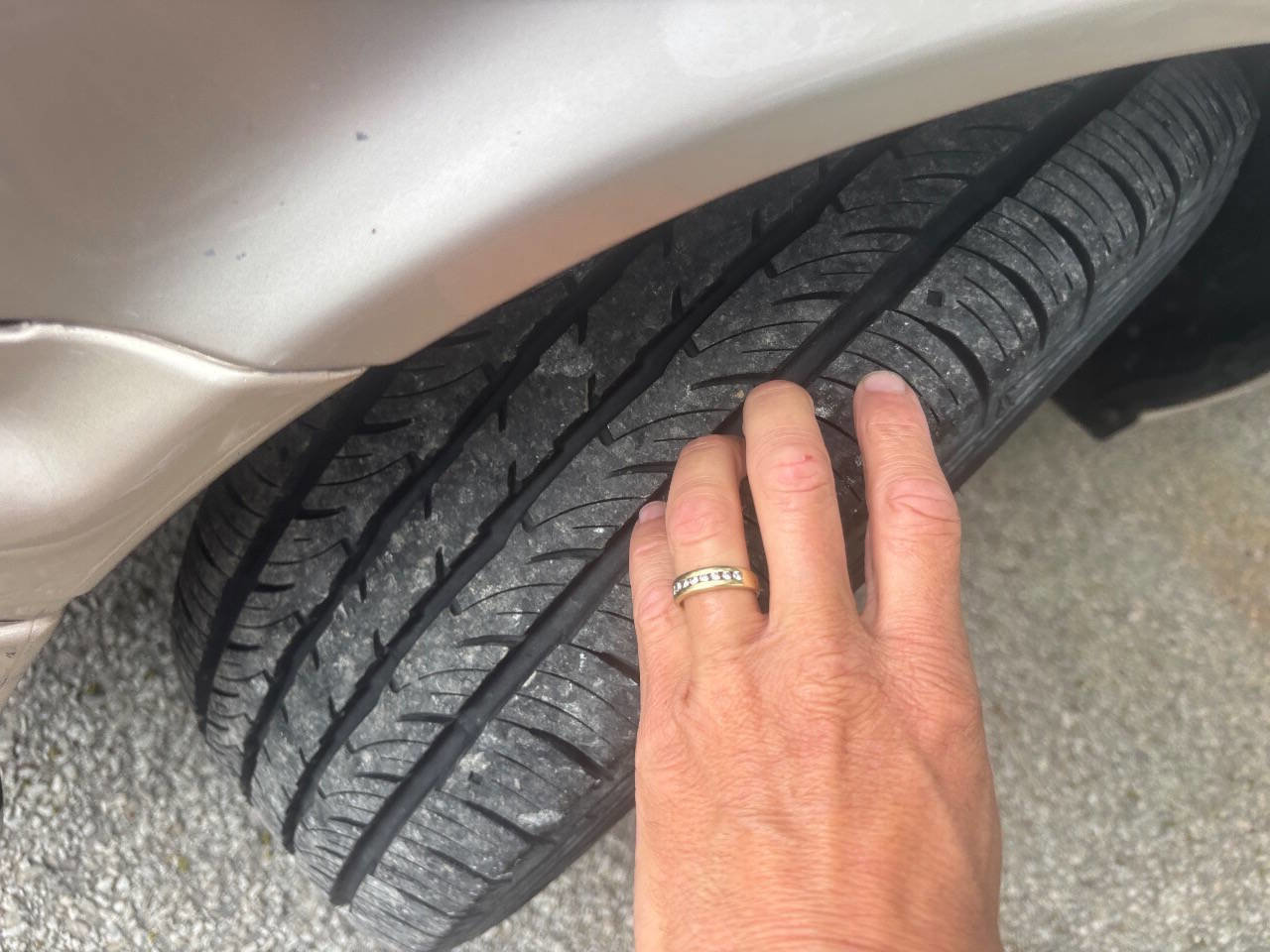 Used 2000 Toyota Camry LE FWD image 17