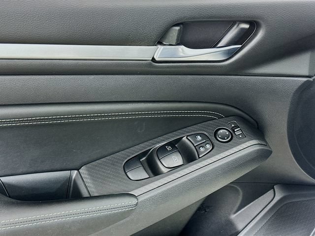 Used 2019 Nissan Altima 2.5 SL FWD image 10