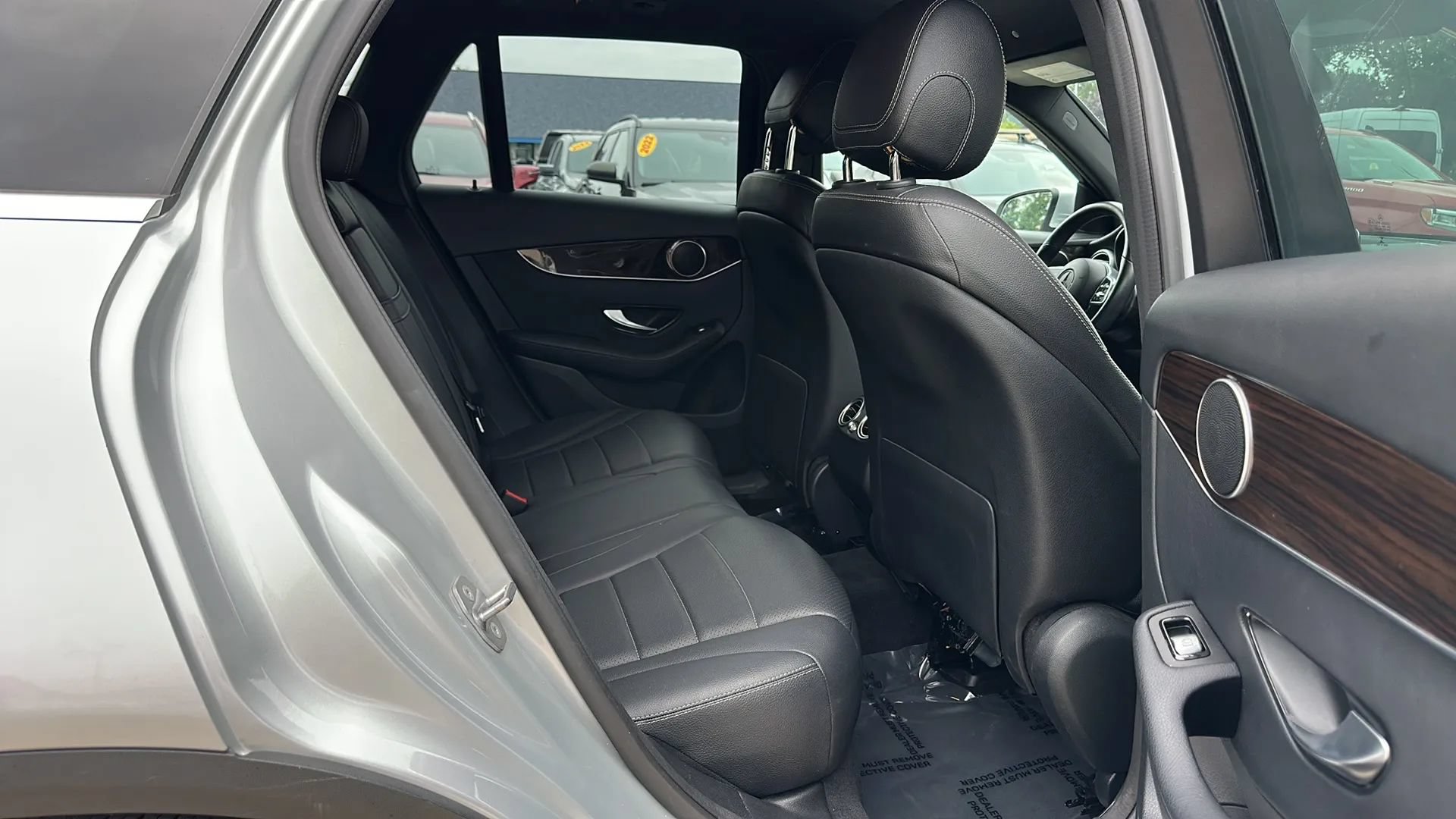 Used 2020 Mercedes-Benz GLC 300 4MATIC image 15