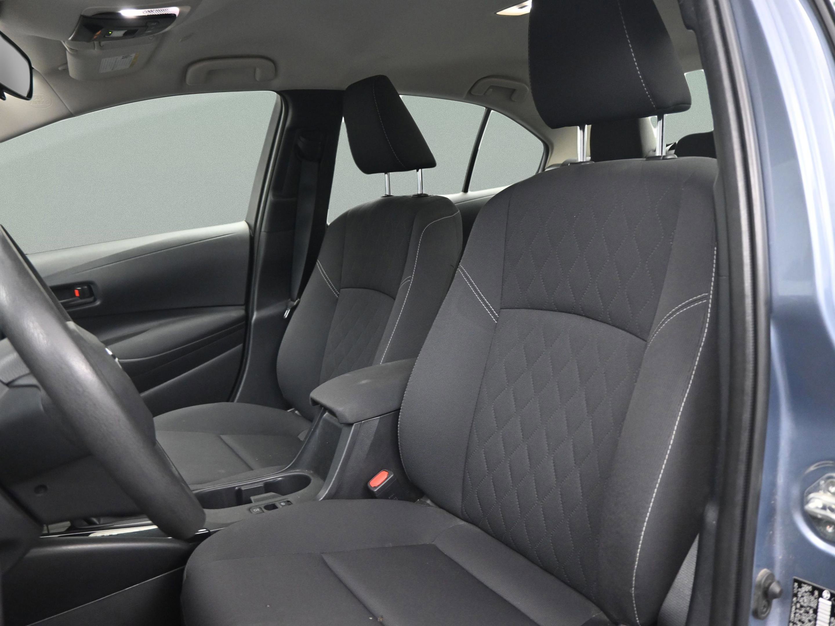 Certified 2025 Toyota Corolla LE image 33