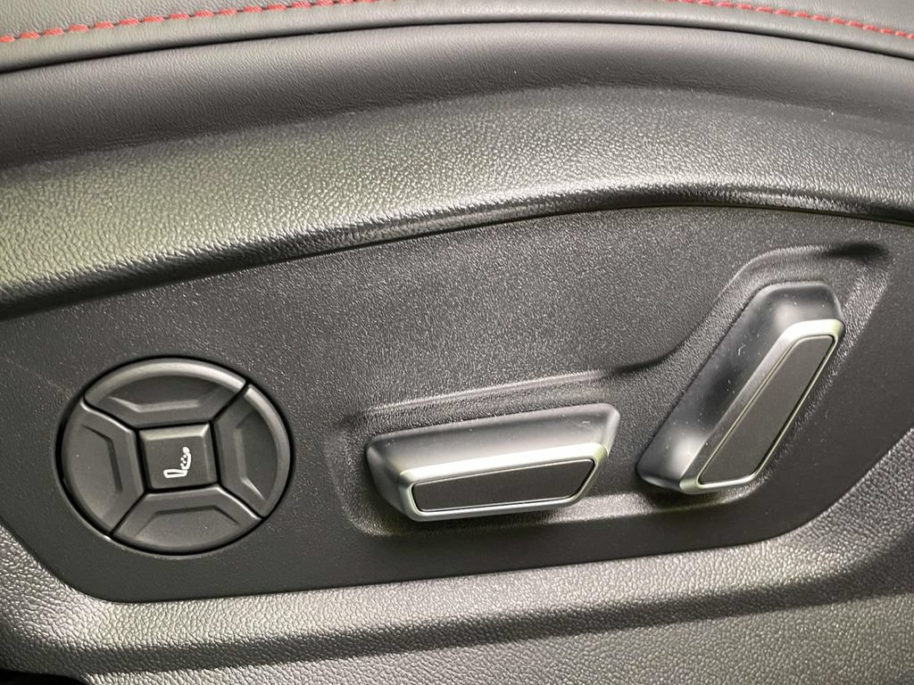 New 2026 Audi SQ8 Prestige AWD/4WD image 17