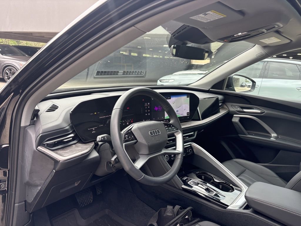 Used 2025 Audi Q5 Premium w/ Convenience Package AWD/4WD image 12