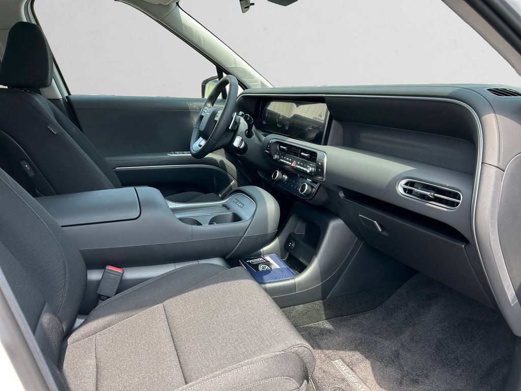 Used 2026 Hyundai Palisade SE FWD image 16