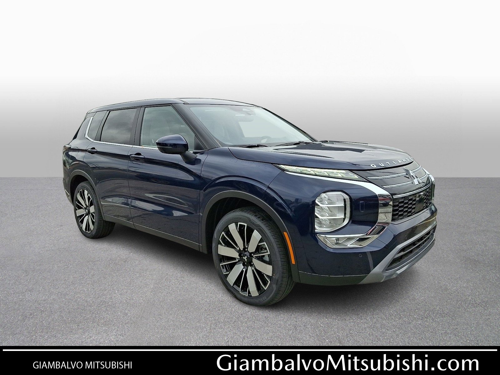 New 2025 Mitsubishi Outlander SE