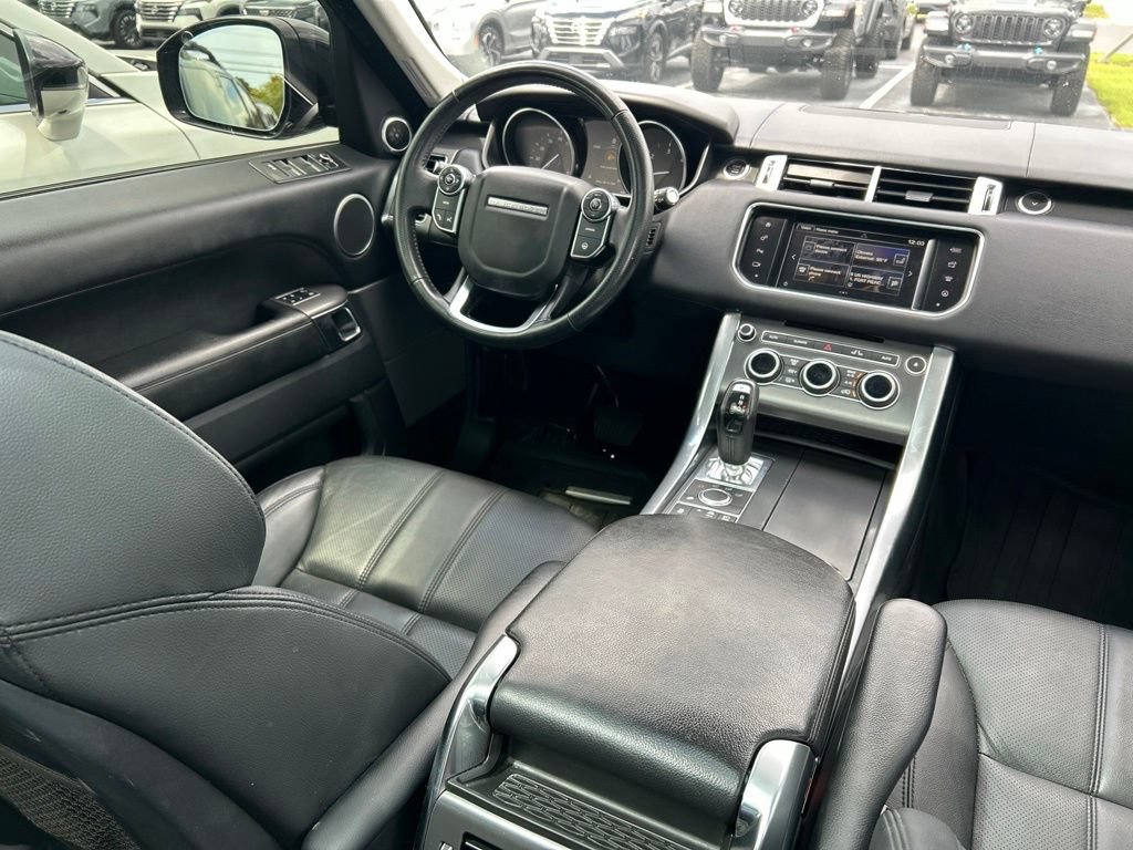 Used 2016 Land Rover Range Rover Sport SE AWD/4WD image 9