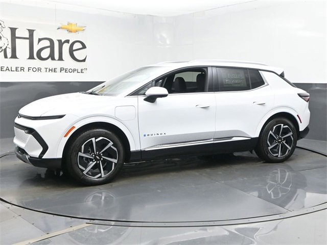 New 2025 Chevrolet Equinox EV LT image 10