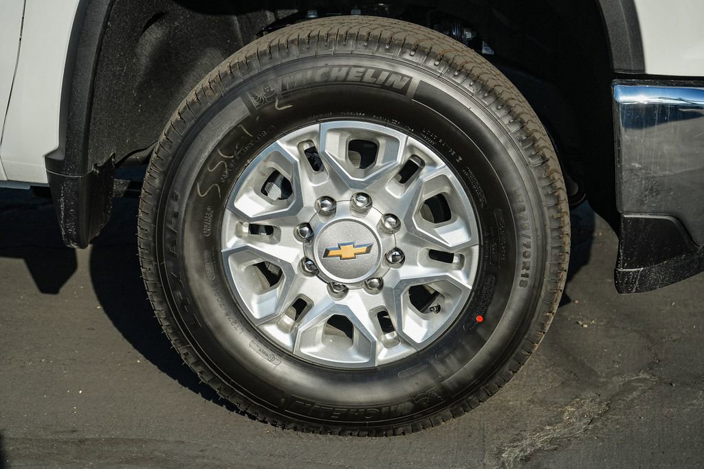 New 2026 Chevrolet Silverado 2500 LT w/ Safety Package AWD/4WD image 12