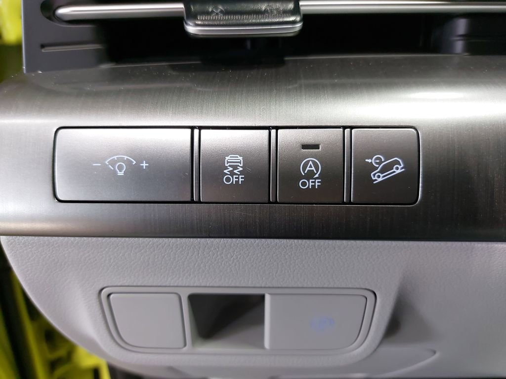 Certified 2024 Hyundai Kona SE image 25