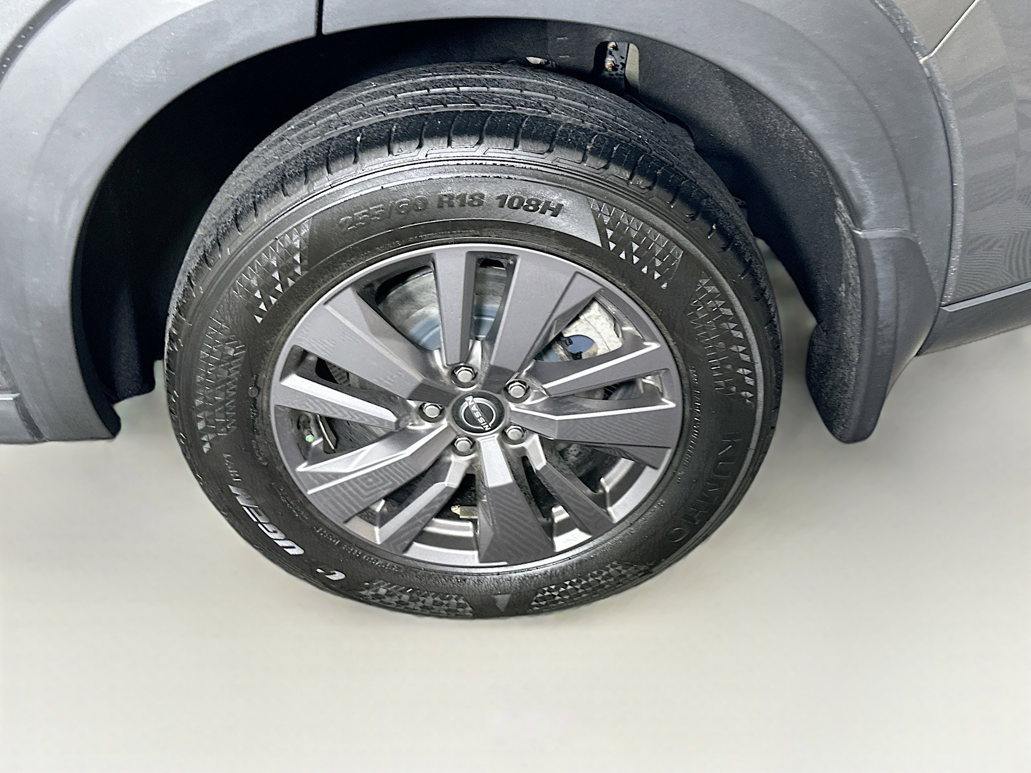 Used 2023 Nissan Pathfinder SV AWD/4WD image 11