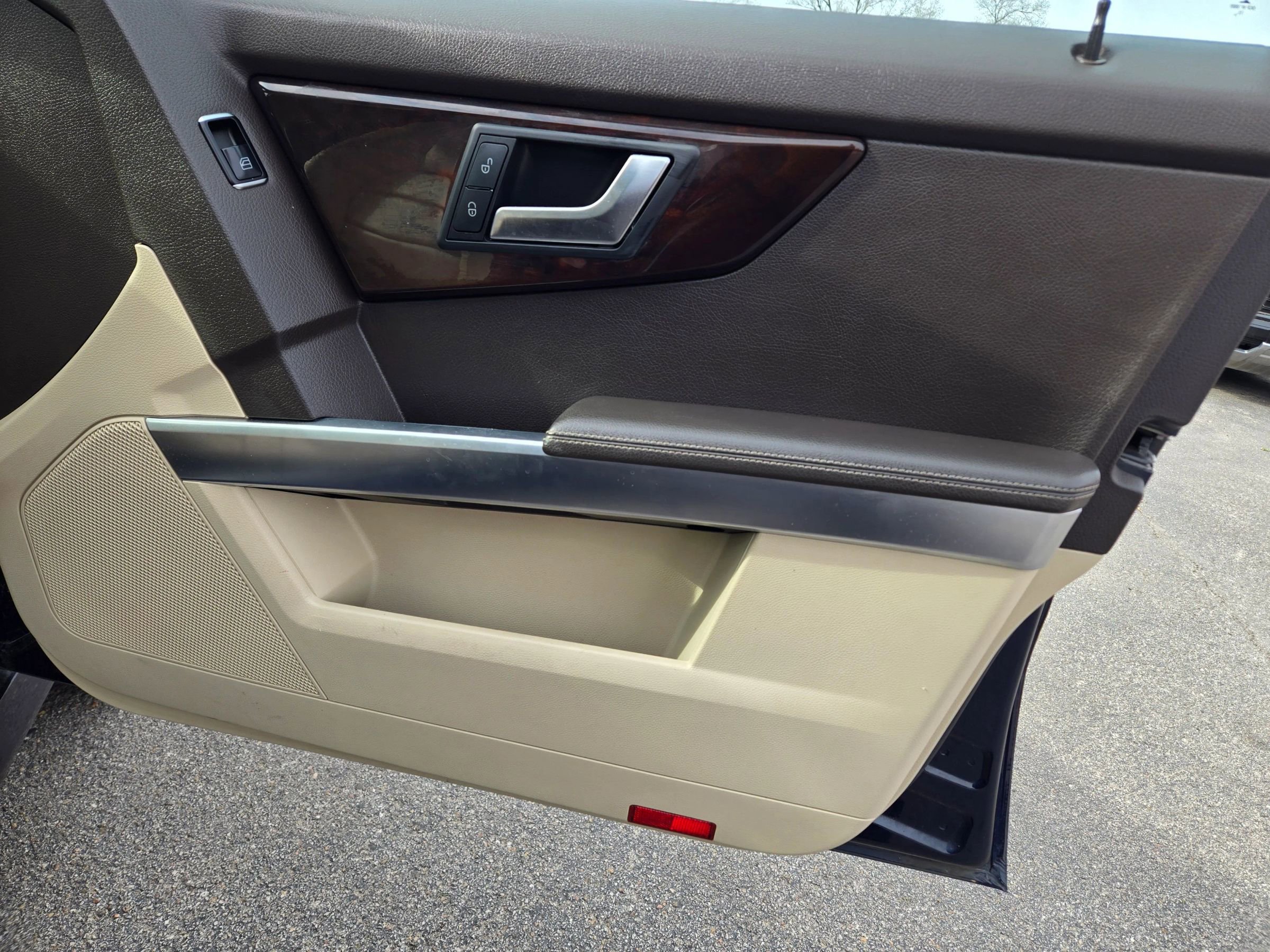 Used 2014 Mercedes-Benz GLK 350 4MATIC w/ Premium 1 Package image 62