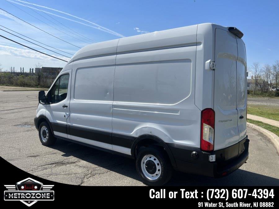 Used 2019 Ford Transit 250 148 High Roof image 9