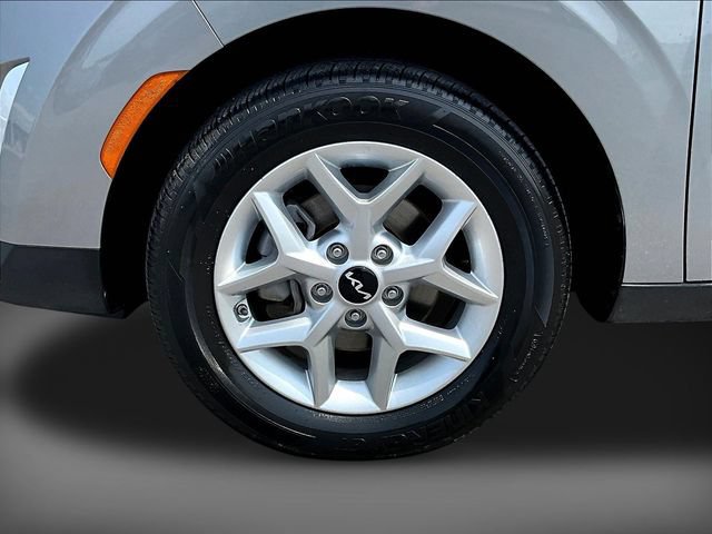 Certified 2025 Kia Soul LX w/ LX Technology Package FWD image 38