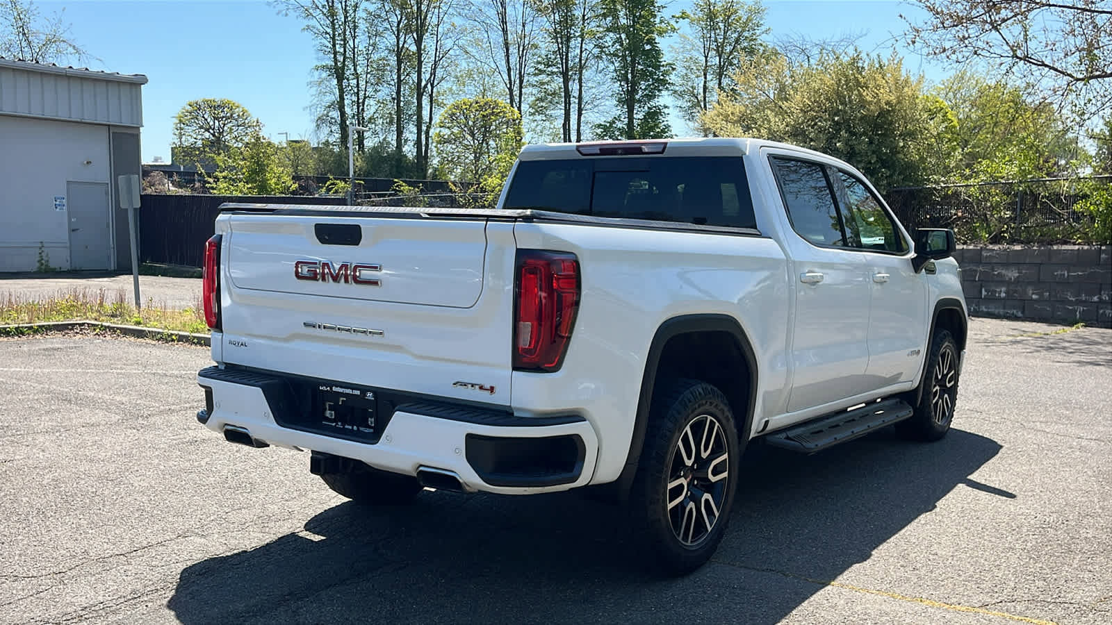 Used 2019 GMC Sierra 1500 AT4 w/ AT4 Premium Package AWD/4WD image 4