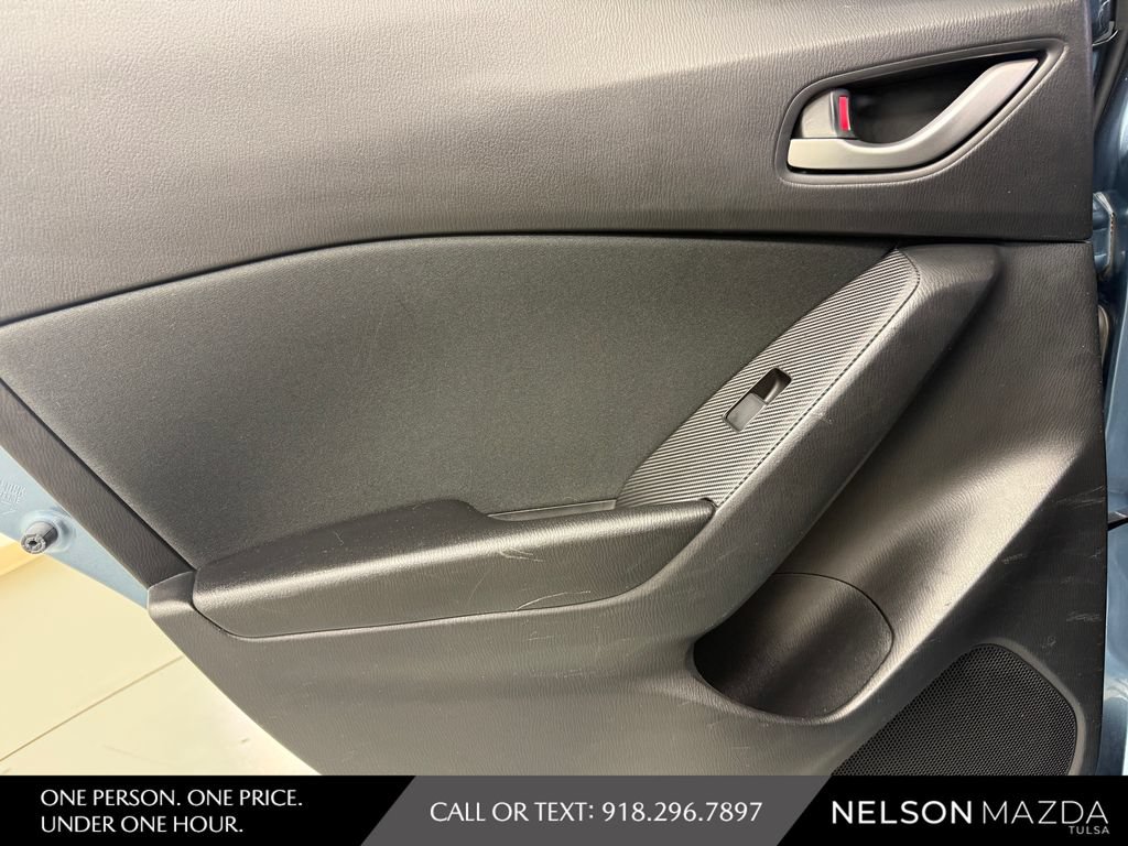 Used 2014 MAZDA MAZDA3 i Touring FWD image 31