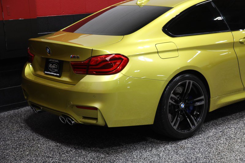 Used 2019 BMW M4 Coupe w/ Executive Package RWD image 10