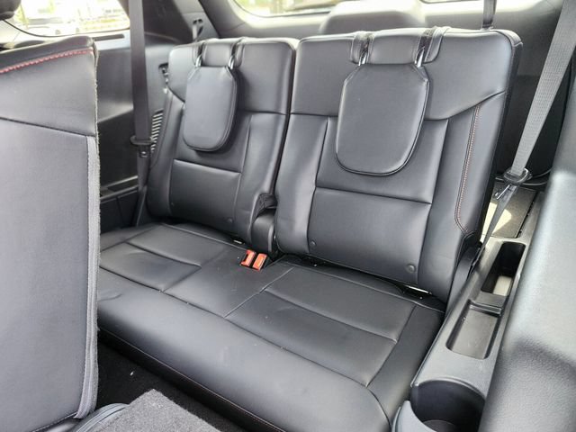 Certified 2025 Ford Explorer ST-Line w/ ST-Line Street Pack AWD/4WD image 18