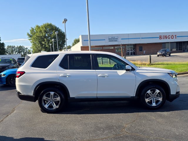 Used 2025 Honda Pilot EX-L image 2