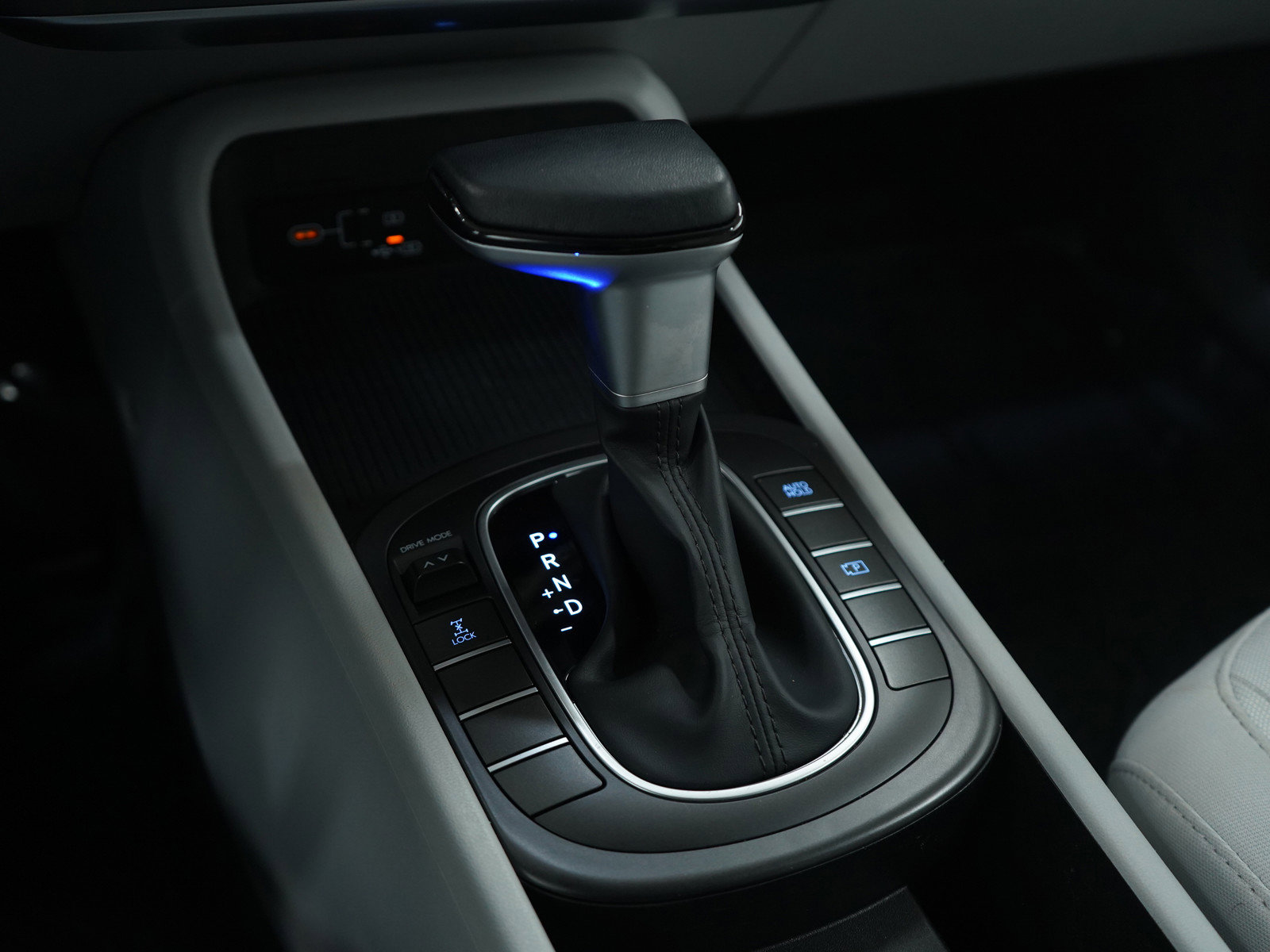 Used 2025 Hyundai Kona SEL image 23