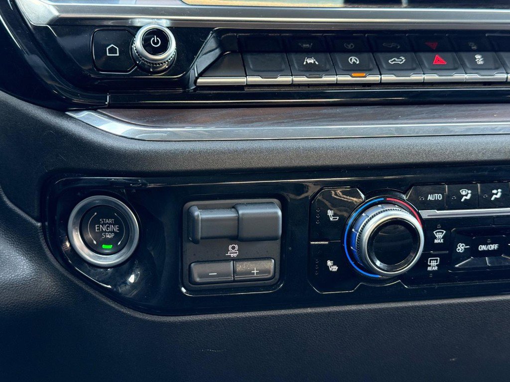 Used 2025 GMC Sierra 1500 SLT image 17