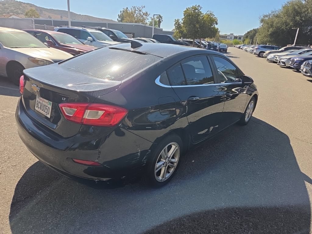 Used 2017 Chevrolet Cruze LT w/ Convenience Package FWD image 6