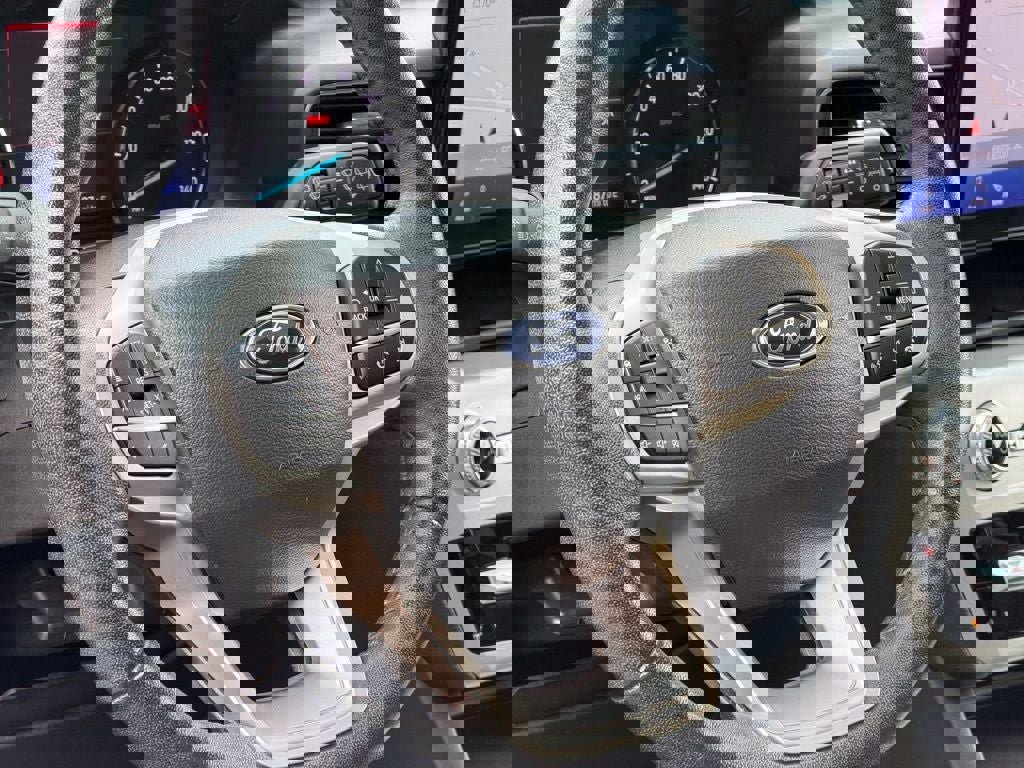 Certified 2022 Ford Explorer XLT w/ Equipment Group 202A image 28