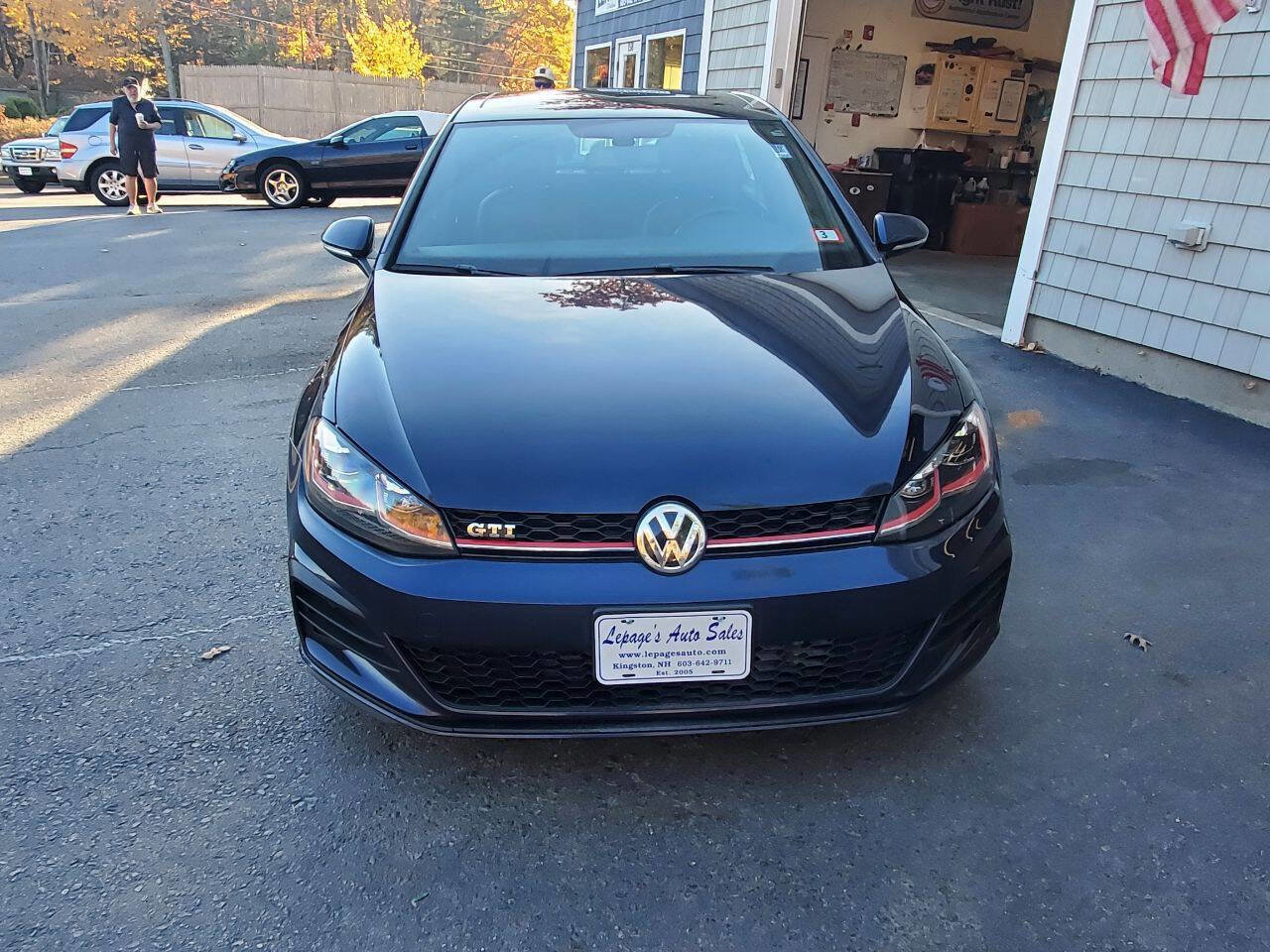 Used 2018 Volkswagen GTI SE FWD image 3