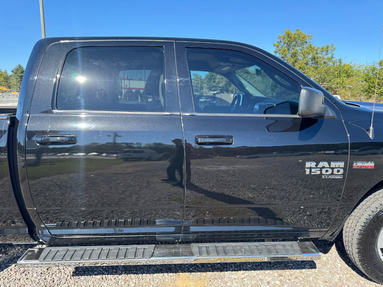 Used 2021 RAM 1500 Classic SLT RWD image 12